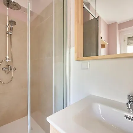 Marques De Pombal - Curated In Apartament Lizbona